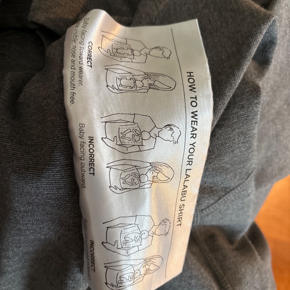 Men’s Lalabu Baby wearing Soothe Dad T Shirt Size Lg - Picture 3 of 5